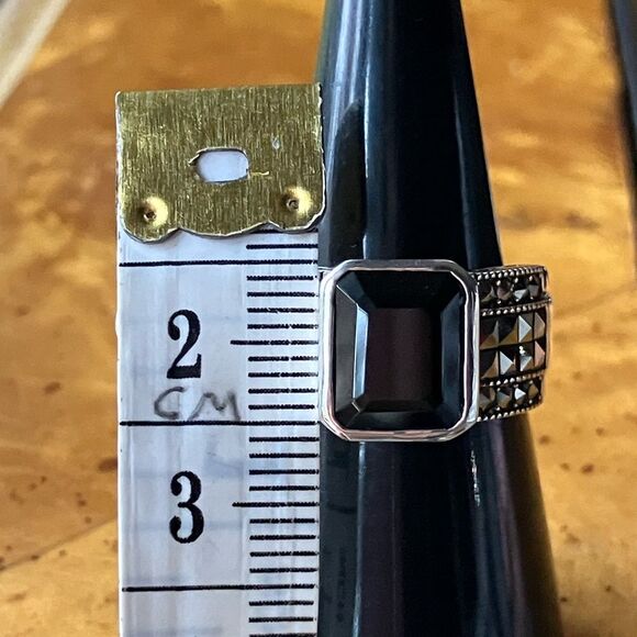Natural Black Spinel Marcasite Sterling Silver Ring Size 7 - Picture 8 of 10